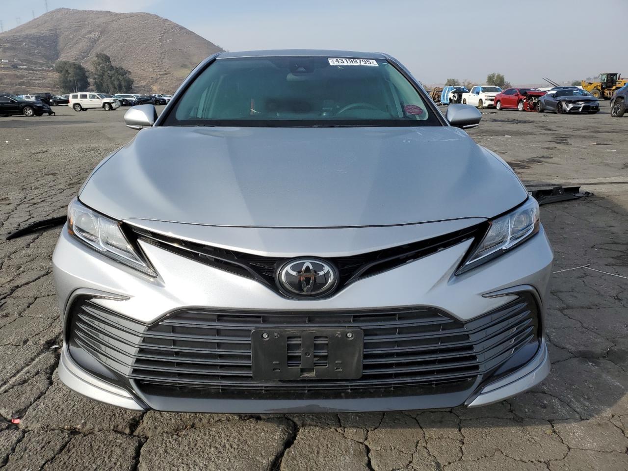 2024 TOYOTA CAMRY LE - Фото 5