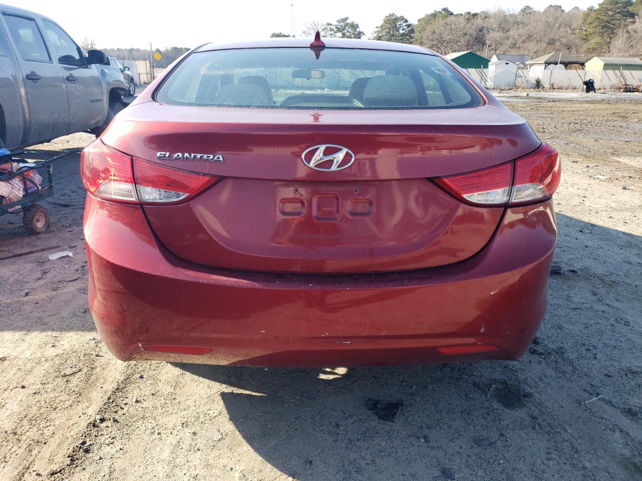 2013 HYUNDAI ELANTRA GL - Image 6