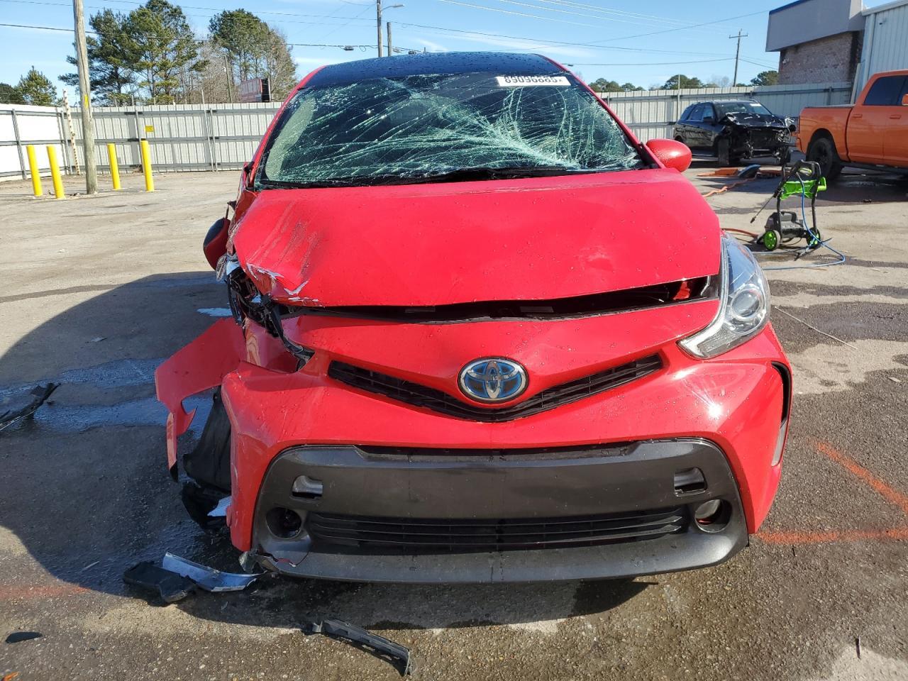 2017 TOYOTA PRIUS V - Фото 5