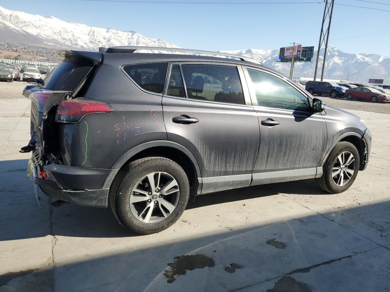 2017 TOYOTA RAV4 XLE - Фото 3