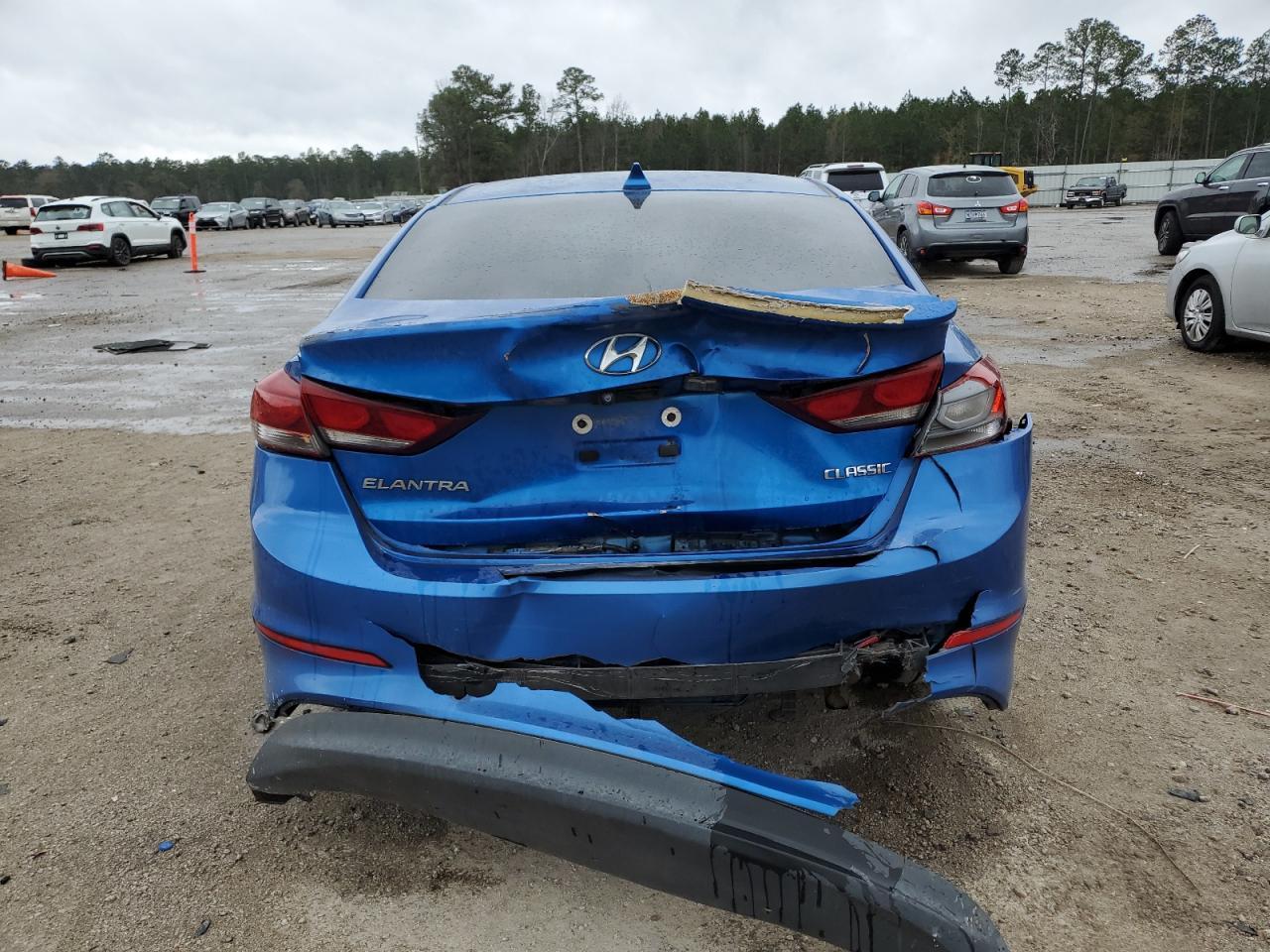 2017 HYUNDAI ELANTRA SE - Image 6