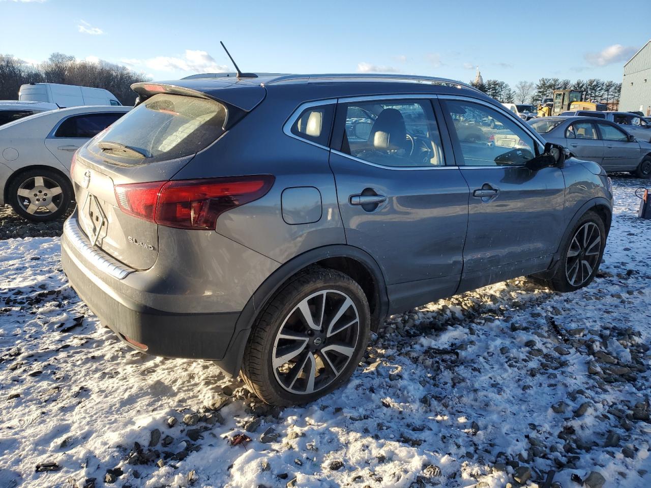 2018 NISSAN ROGUE SPOR - Фото 3