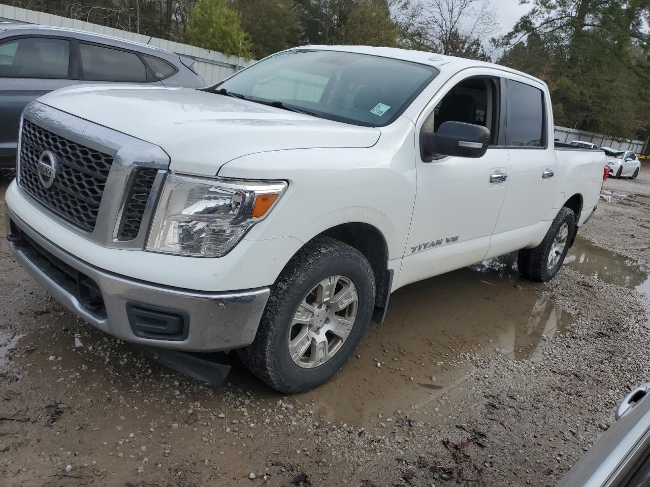 2018 NISSAN TITAN S