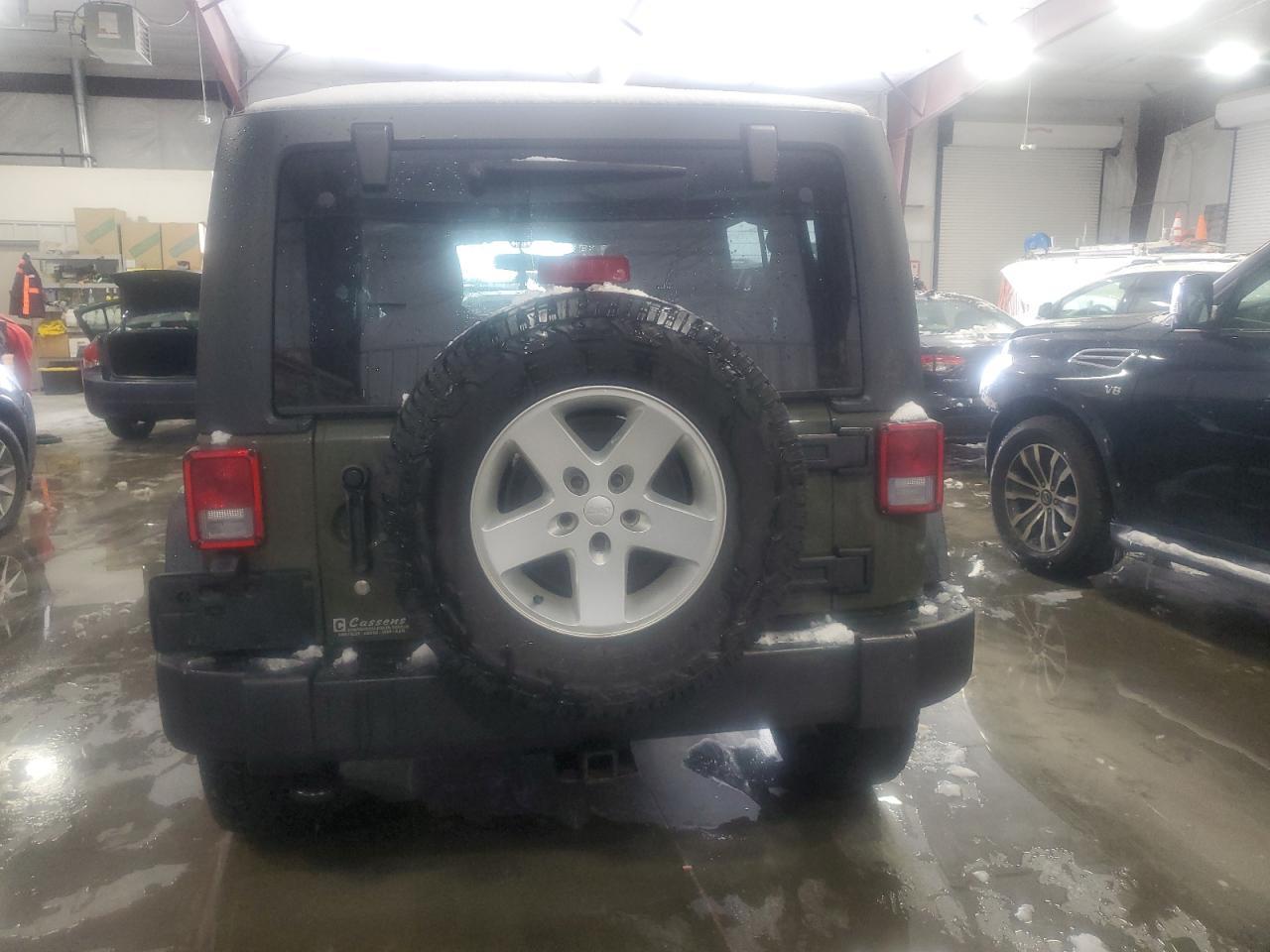 2015 JEEP WRANGLER U - Image 6