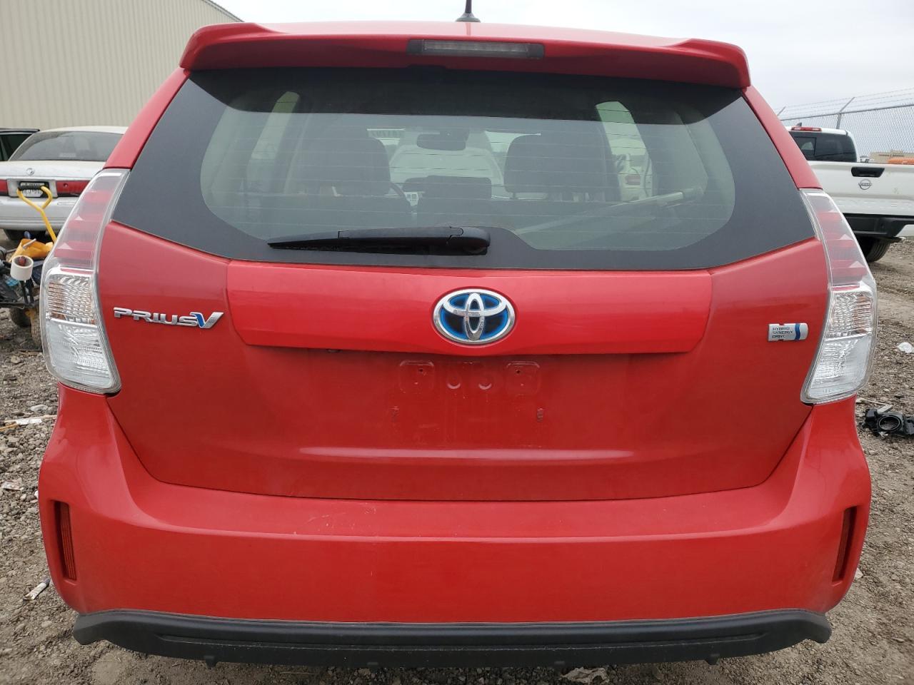 2017 TOYOTA PRIUS V - Image 6
