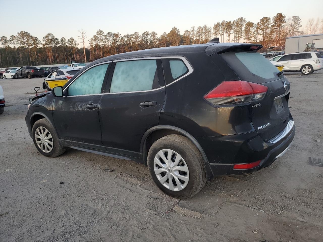 2017 NISSAN ROGUE S - Фото 2