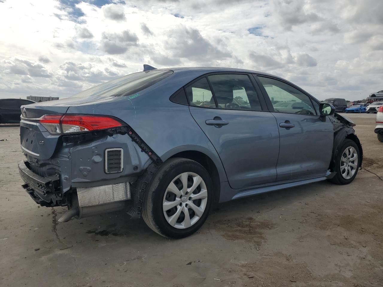 2021 TOYOTA COROLLA LE - Image 3