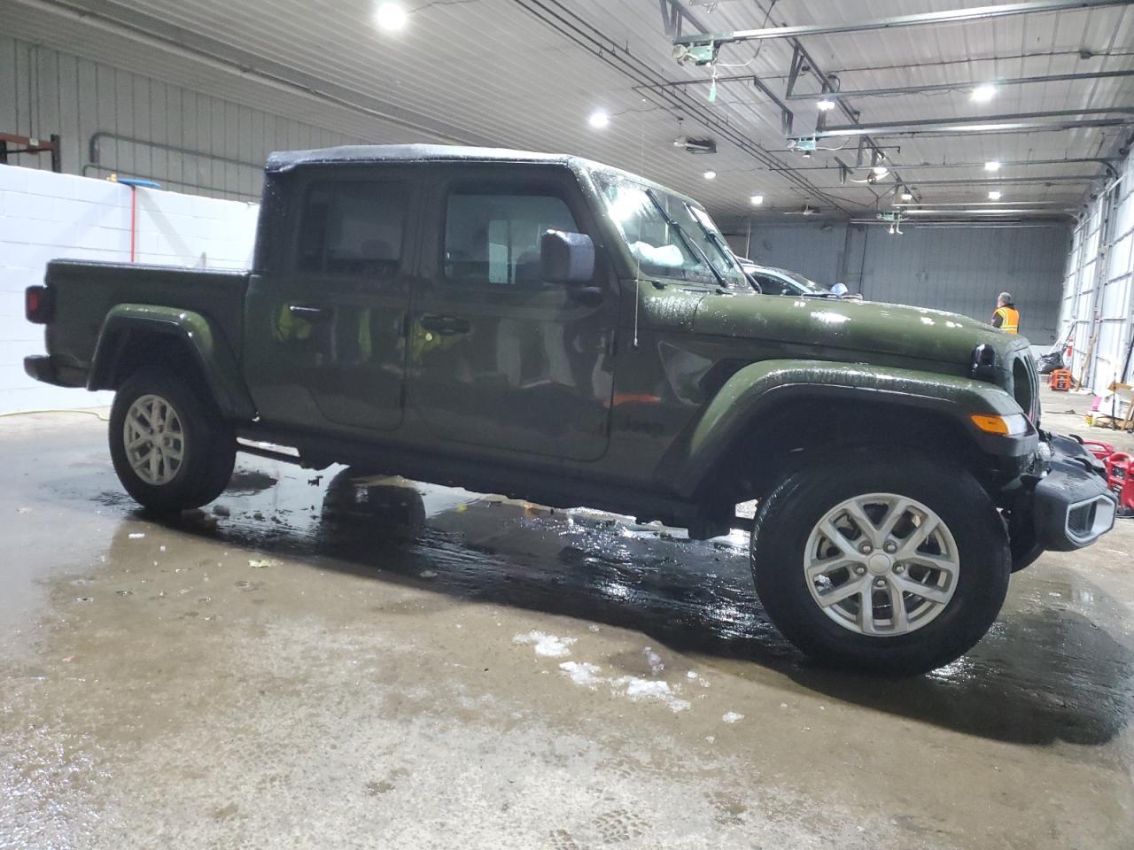 2023 JEEP GLADIATOR - Image 4
