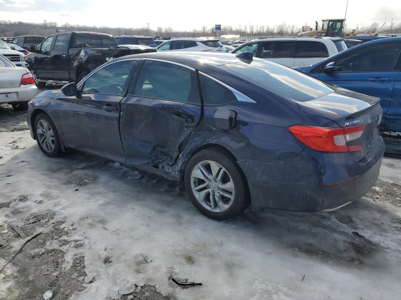2018 HONDA ACCORD LX - Image 2