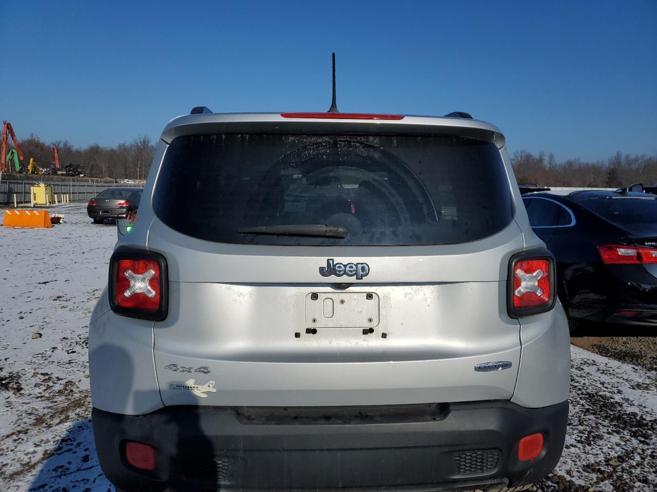 2016 JEEP RENEGADE L - Фото 6