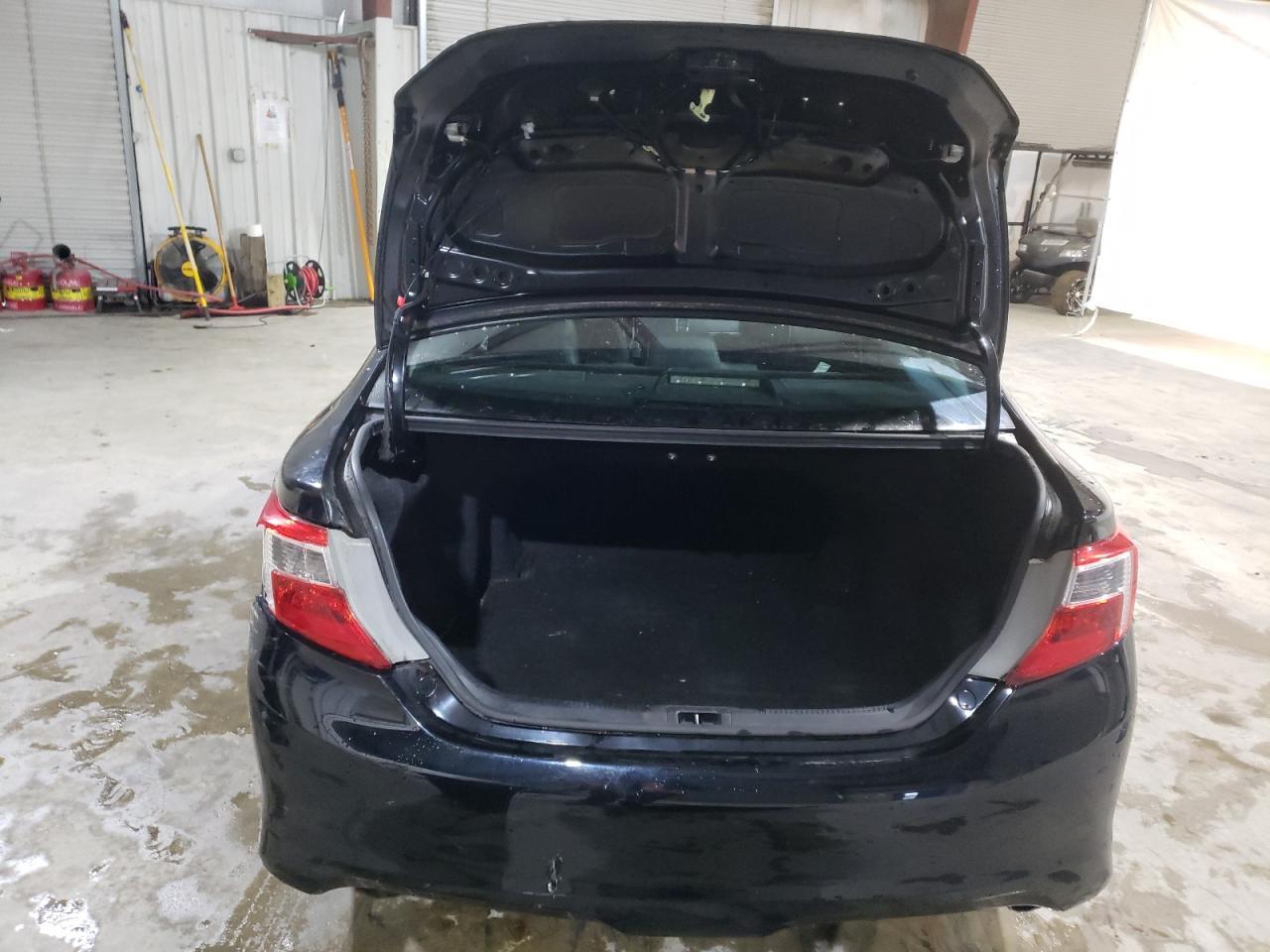 2014 TOYOTA CAMRY L - Image 6
