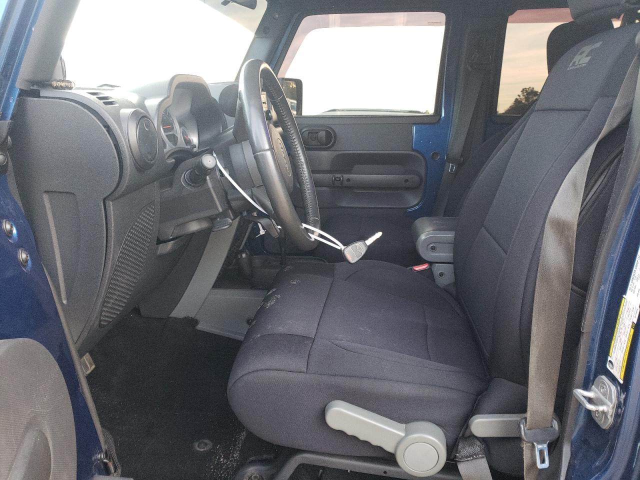 2010 JEEP WRANGLER U - Image 7