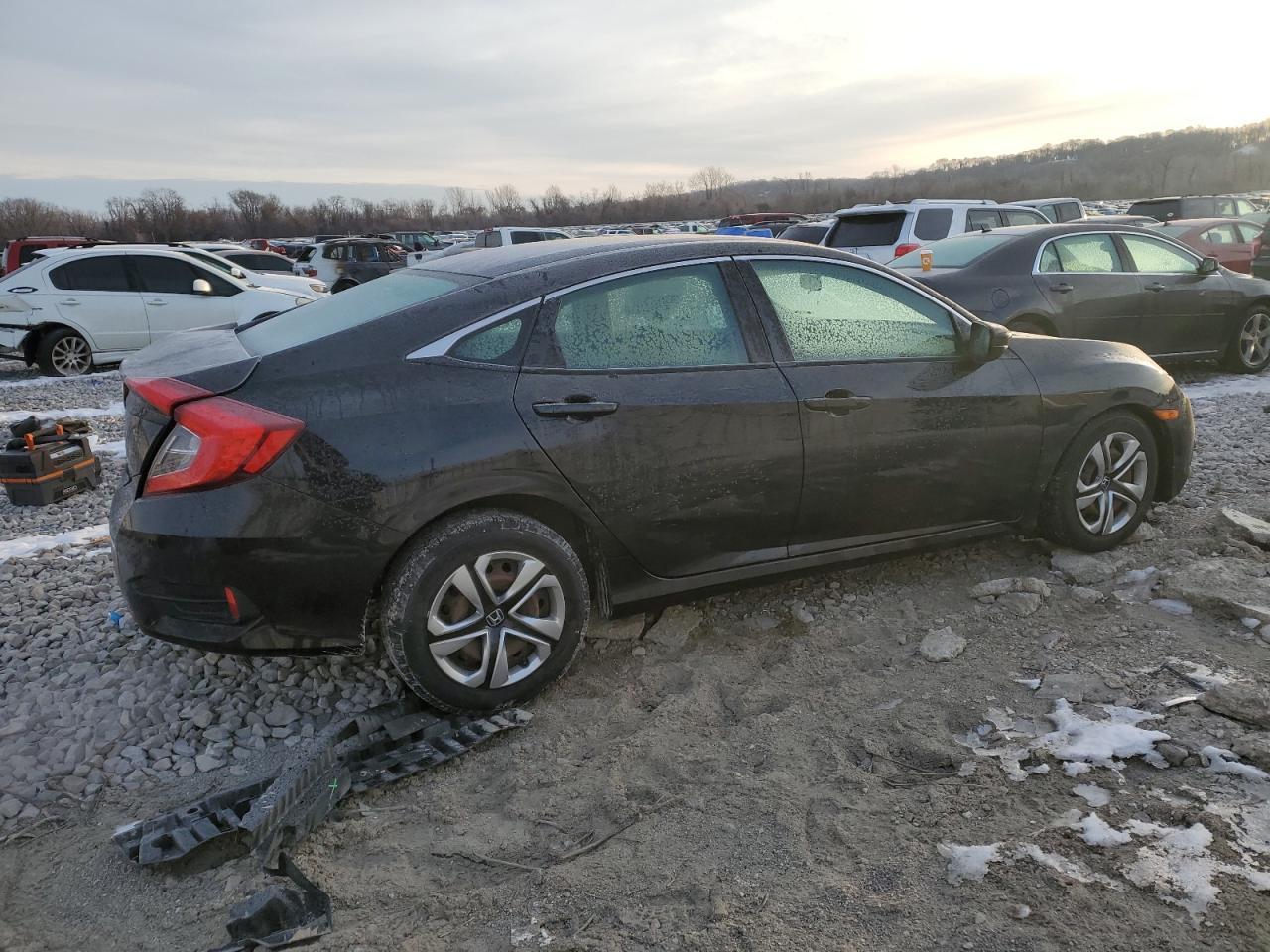 2017 HONDA CIVIC LX - Image 3