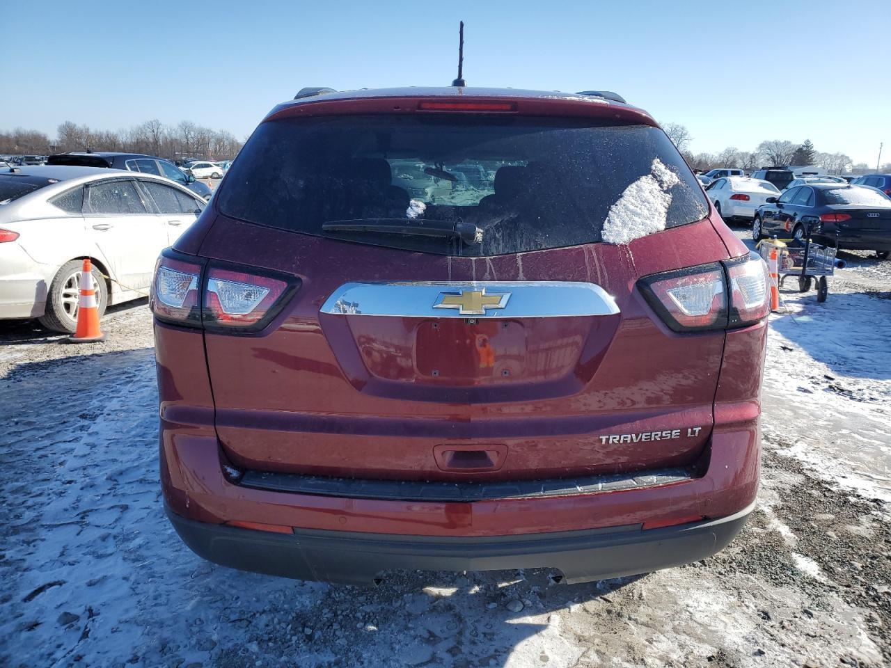 2015 CHEVROLET TRAVERSE L - Фото 6