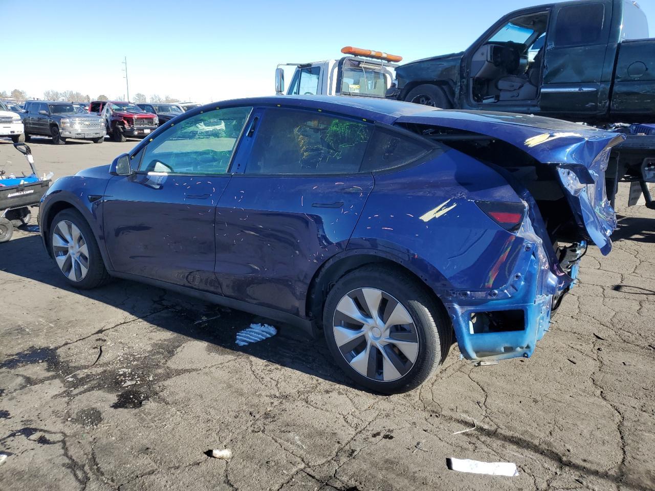 2022 TESLA MODEL Y - Фото 2