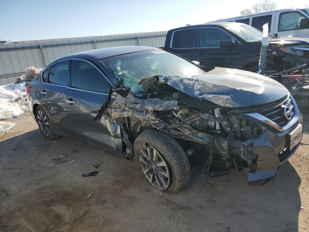 2017 NISSAN ALTIMA 2.5 - Image 4