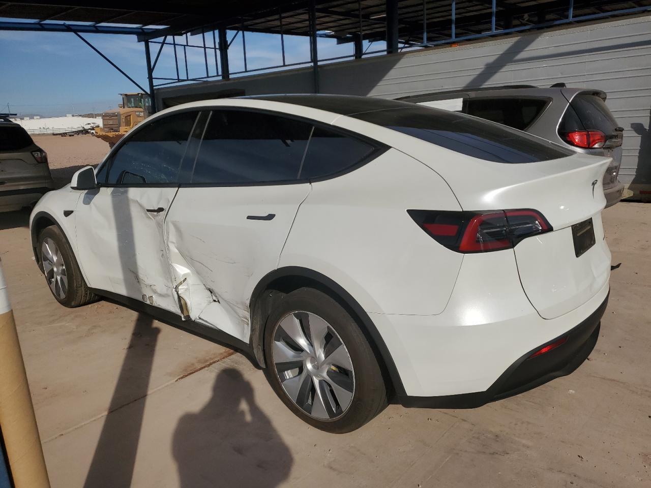 2023 TESLA MODEL Y - Фото 2