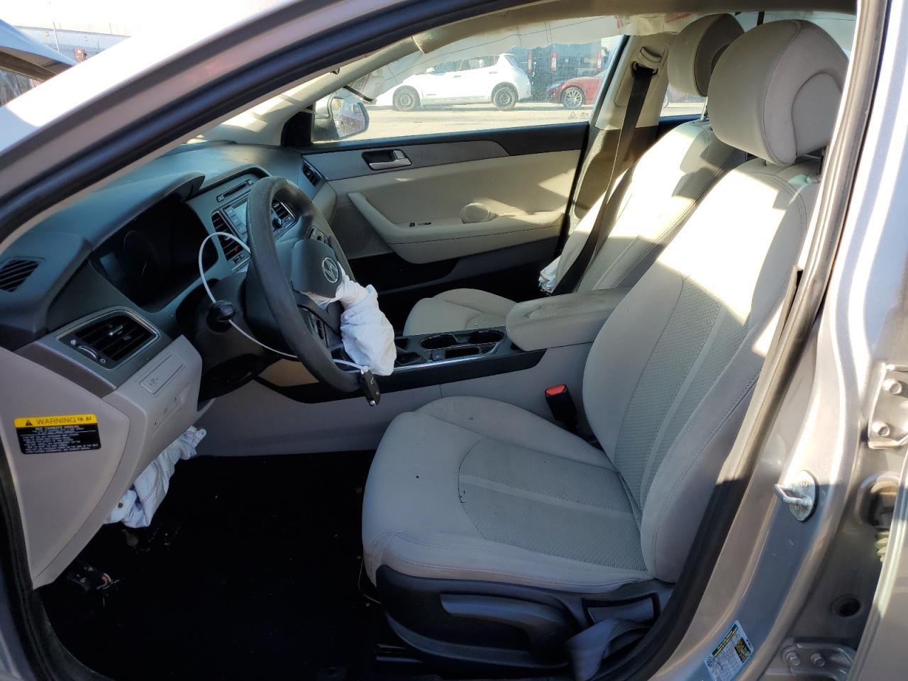 2017 HYUNDAI SONATA SE - Фото 7