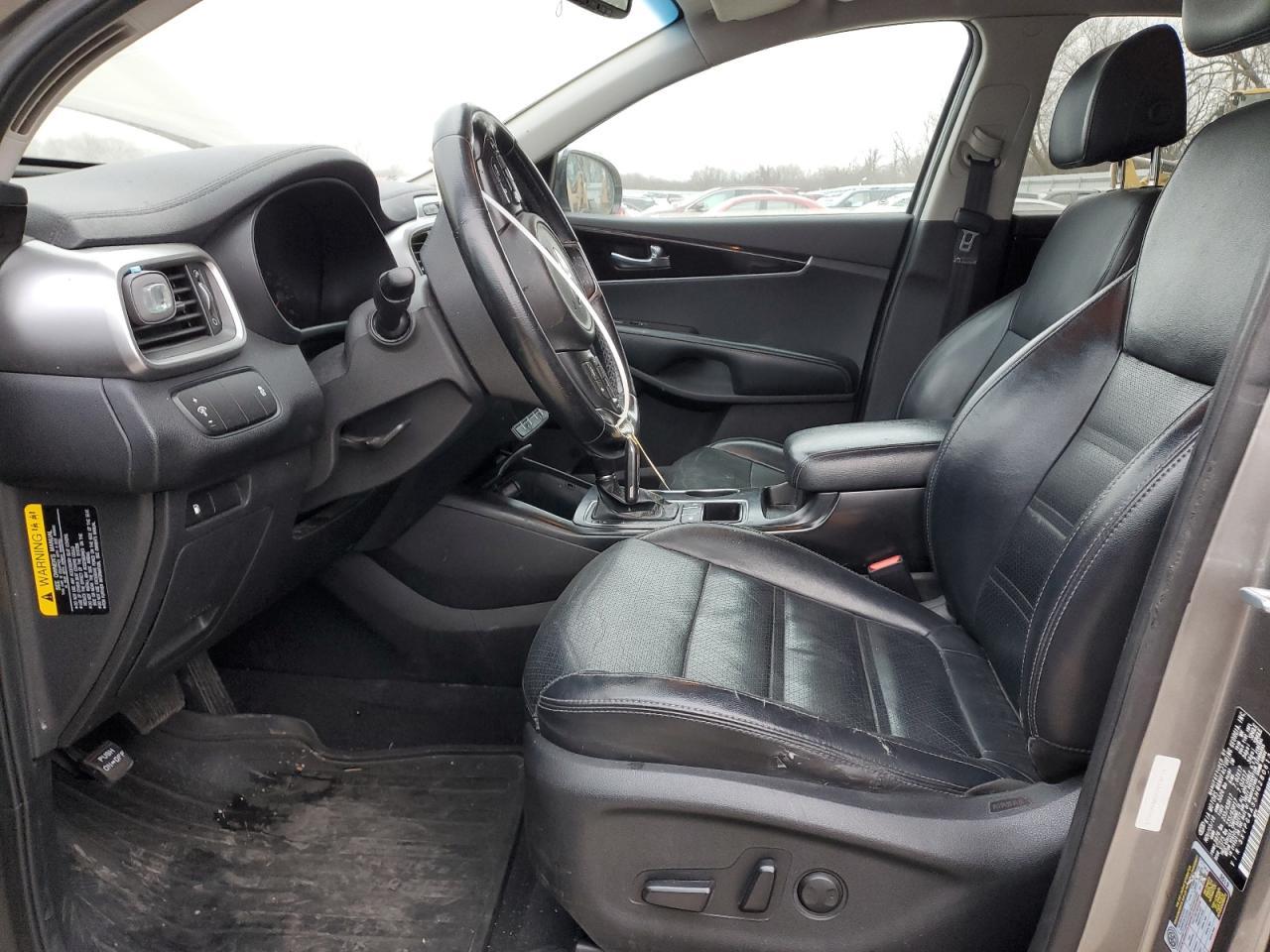 2017 KIA SORENTO LX - Фото 7