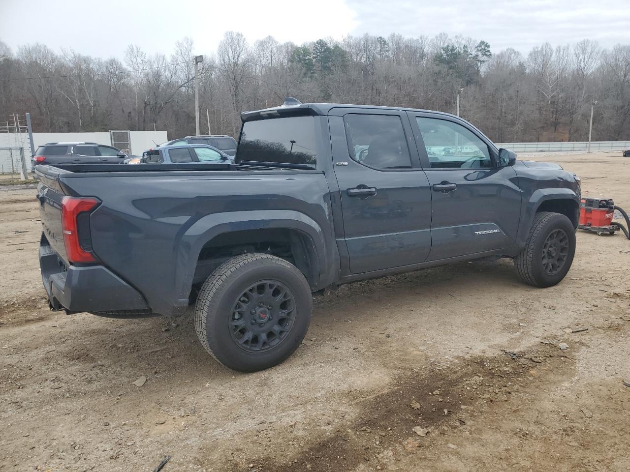 2024 TOYOTA TACOMA DOU - Фото 3