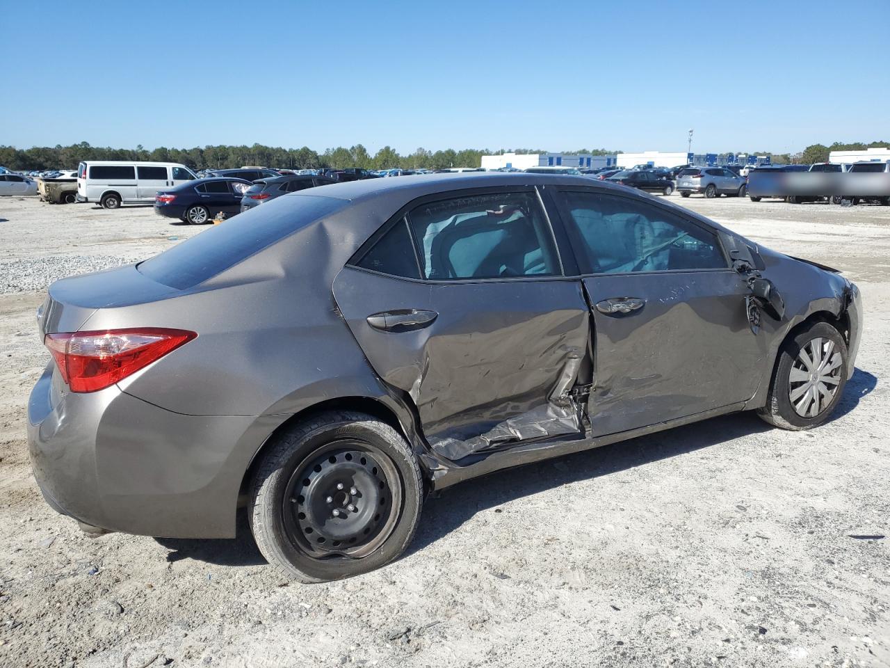 2018 TOYOTA COROLLA L - Image 3