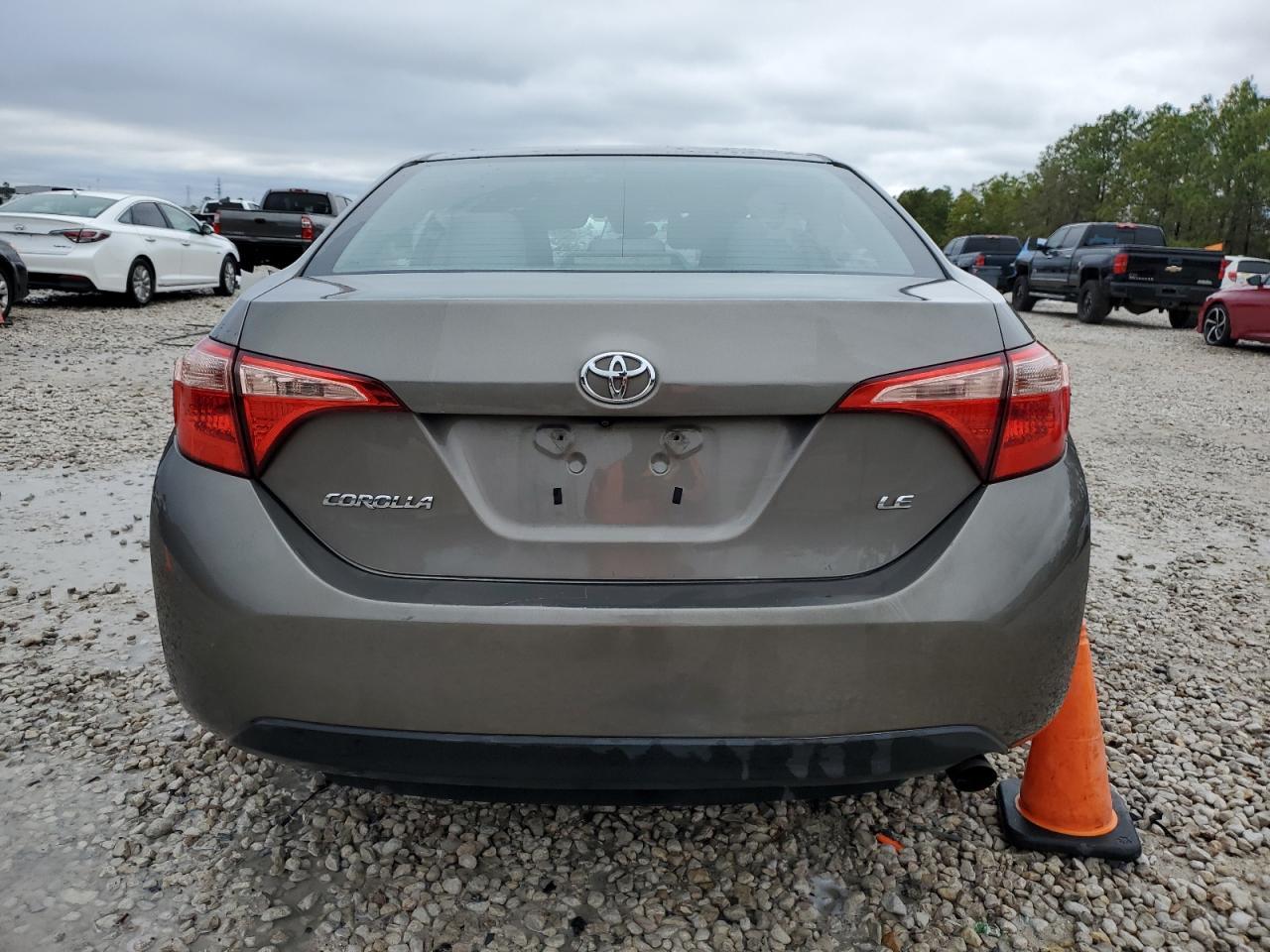 2018 TOYOTA COROLLA L - Image 6