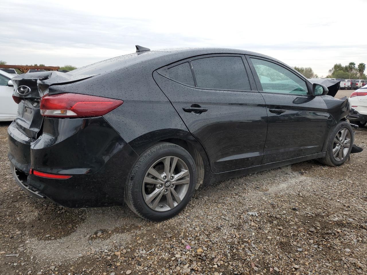 2018 HYUNDAI ELANTRA SE - Фото 3
