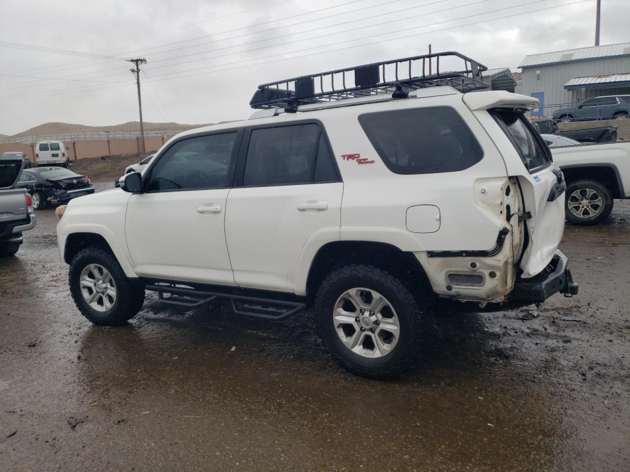 2018 TOYOTA 4RUNNER SR - Image 2