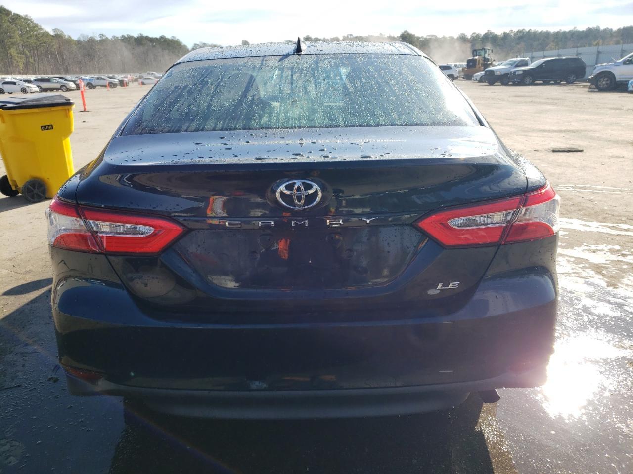 2019 TOYOTA CAMRY LE A - Фото 6