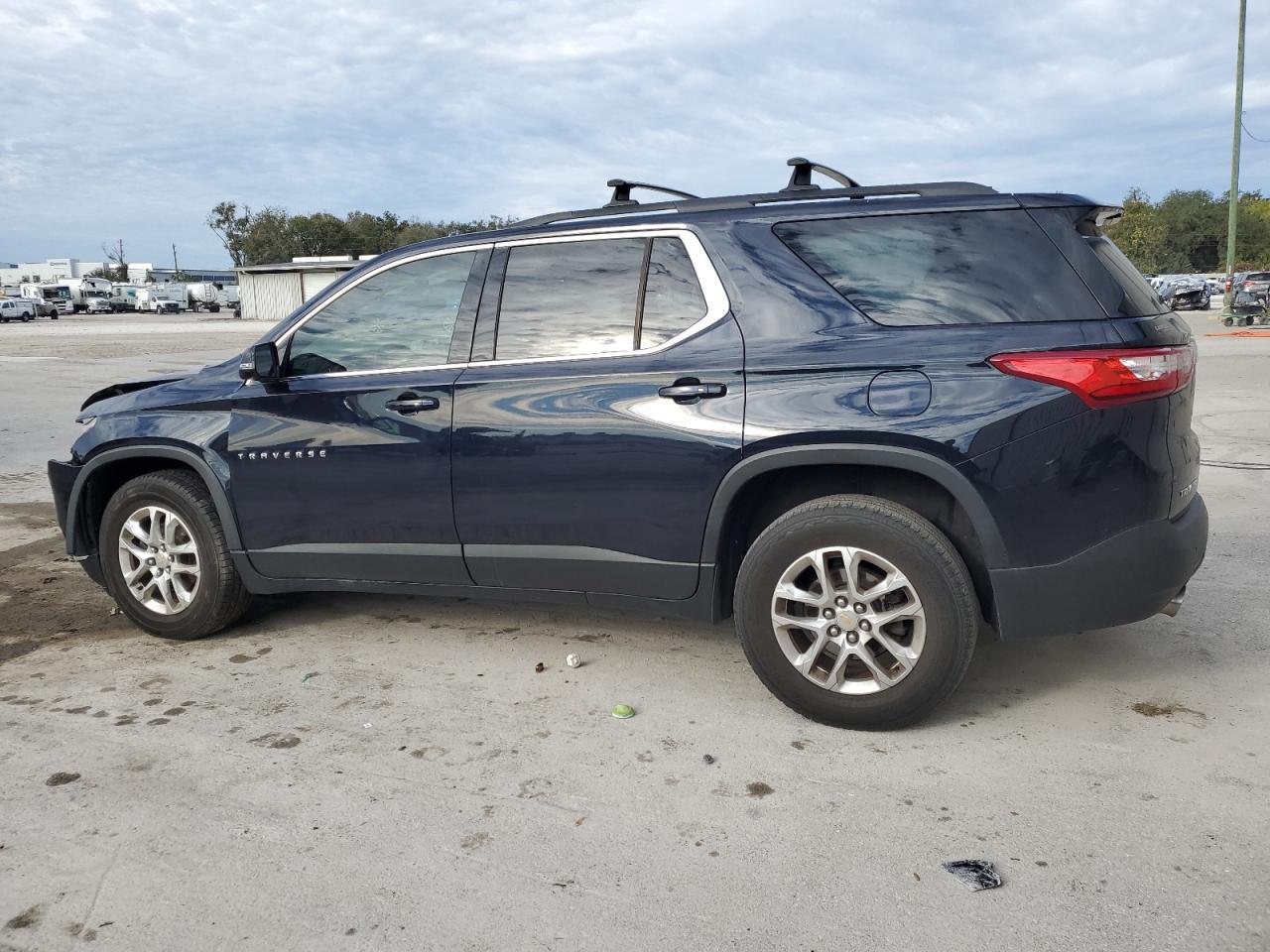 2020 CHEVROLET TRAVERSE L - Фото 2