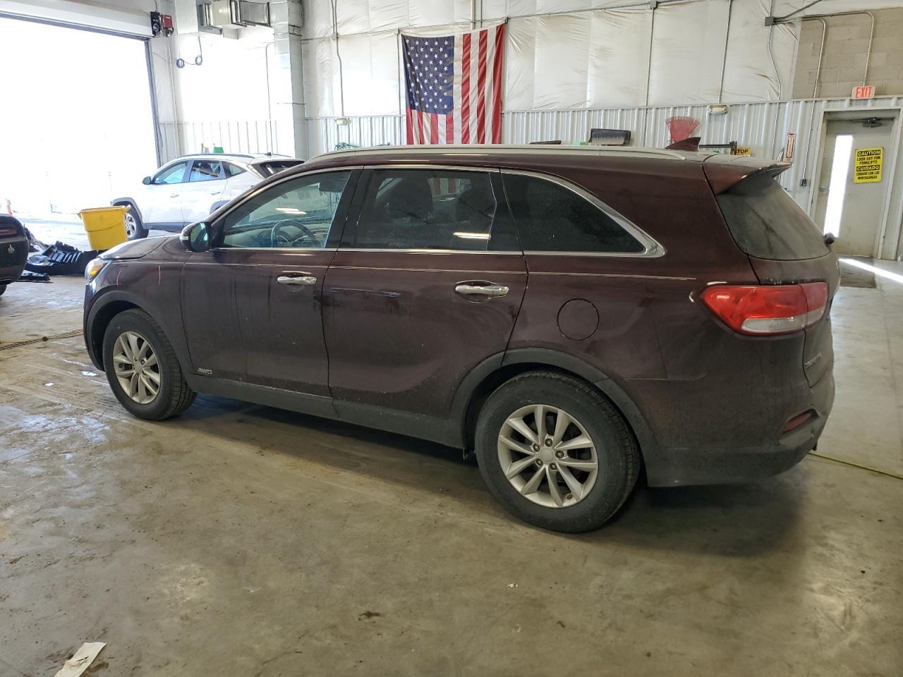 2017 KIA SORENTO LX - Image 2
