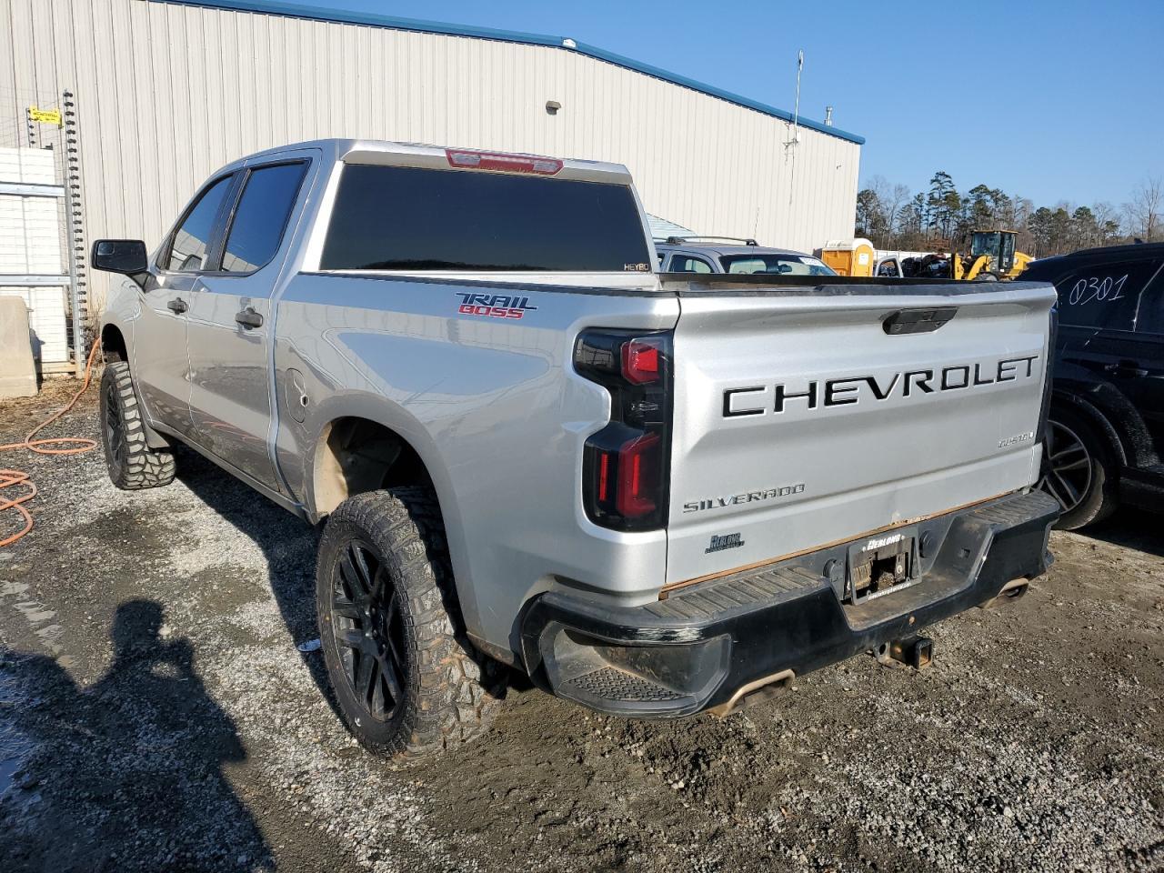 2021 CHEVROLET SILVERADO - Фото 2