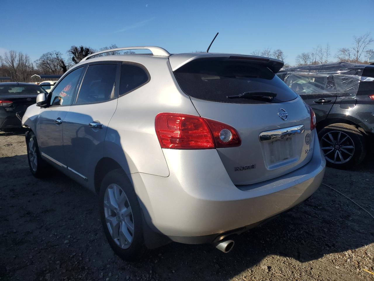 2013 NISSAN ROGUE S - Image 2