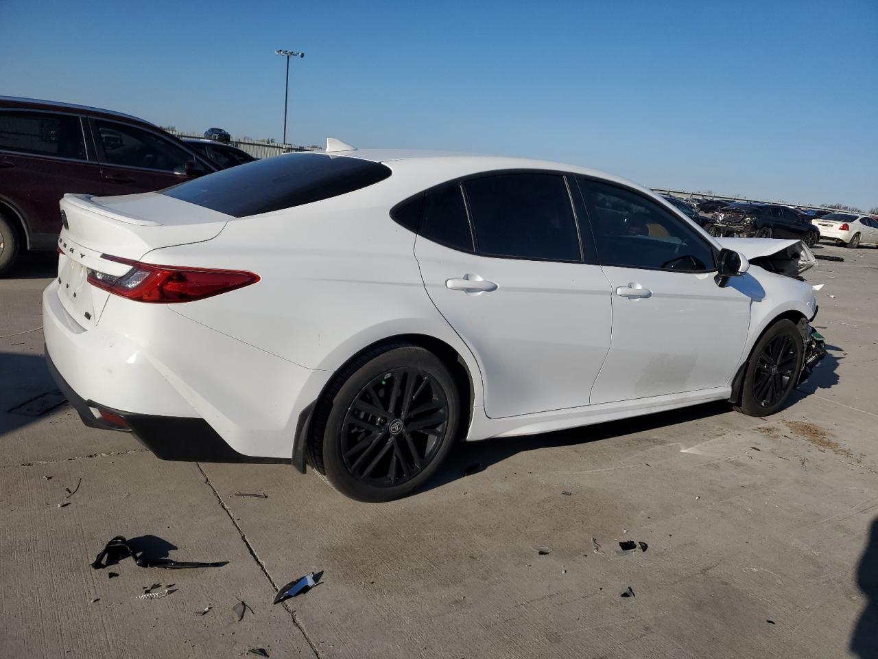 2025 TOYOTA CAMRY XSE - Фото 3