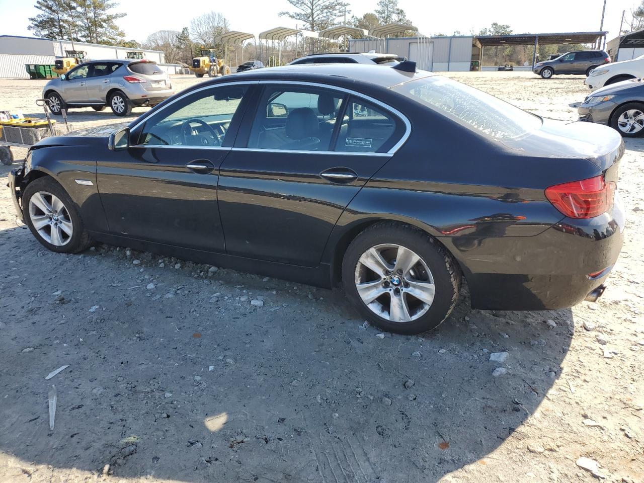2016 BMW 528 I - Фото 2