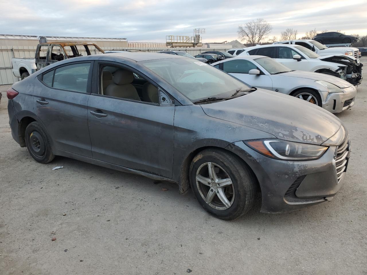 2018 HYUNDAI ELANTRA SE - Фото 4