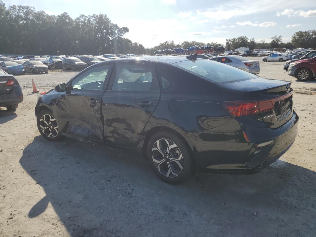 2021 KIA FORTE FE - Image 2