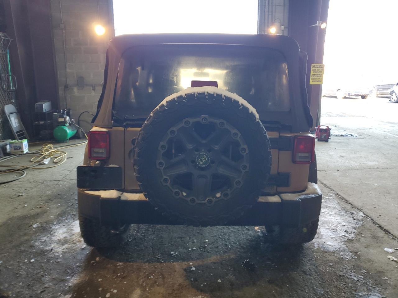 2015 JEEP WRANGLER U - Image 6