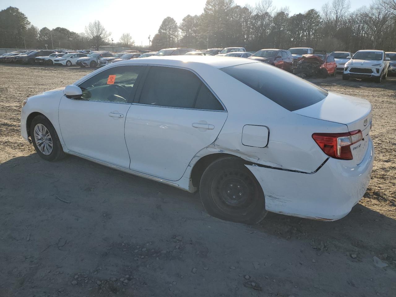 2012 TOYOTA CAMRY BASE - Фото 2