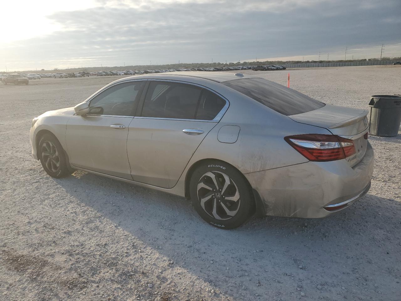 2016 HONDA ACCORD EXL - Image 2