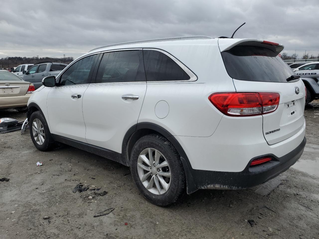 2016 KIA SORENTO LX - Image 2
