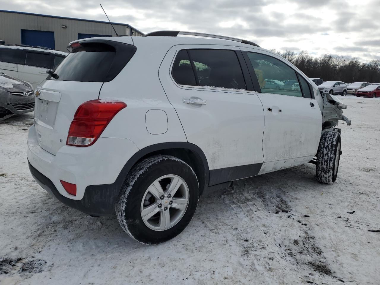 2018 CHEVROLET TRAX 1LT - Image 3