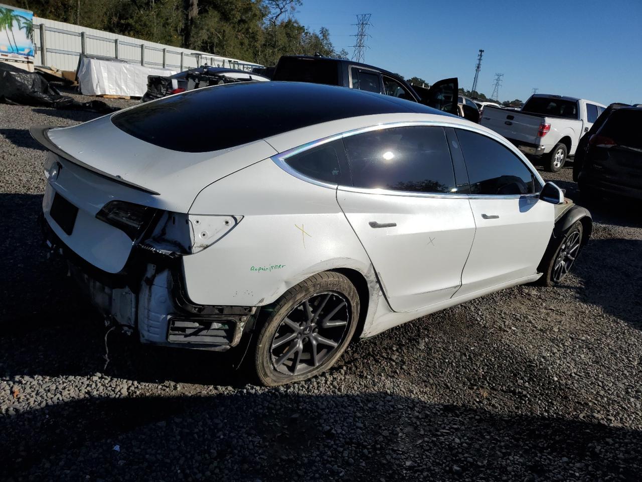 2019 TESLA MODEL 3 - Image 3