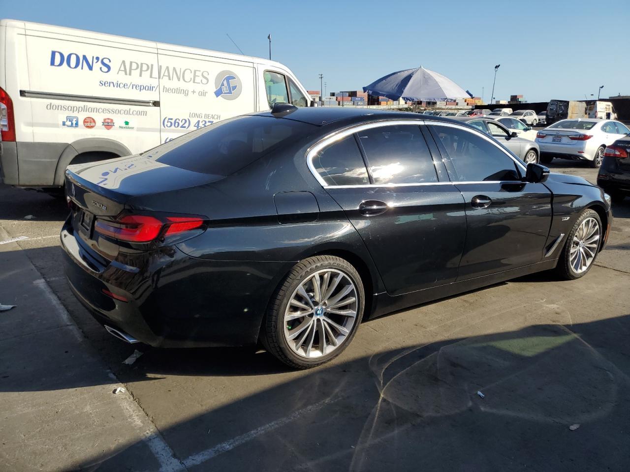 2022 BMW 530E - Image 3