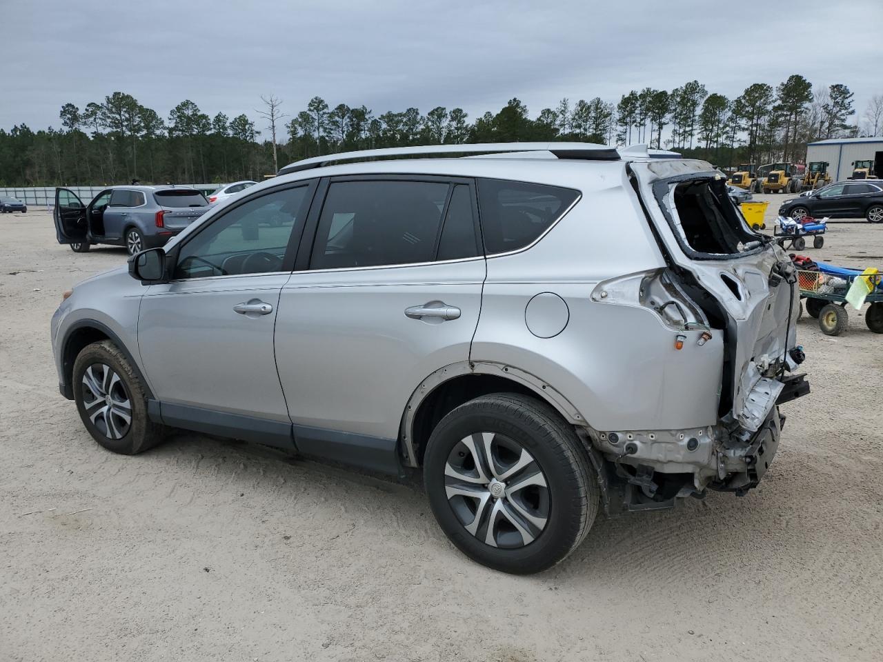 2017 TOYOTA RAV4 LE - Image 2