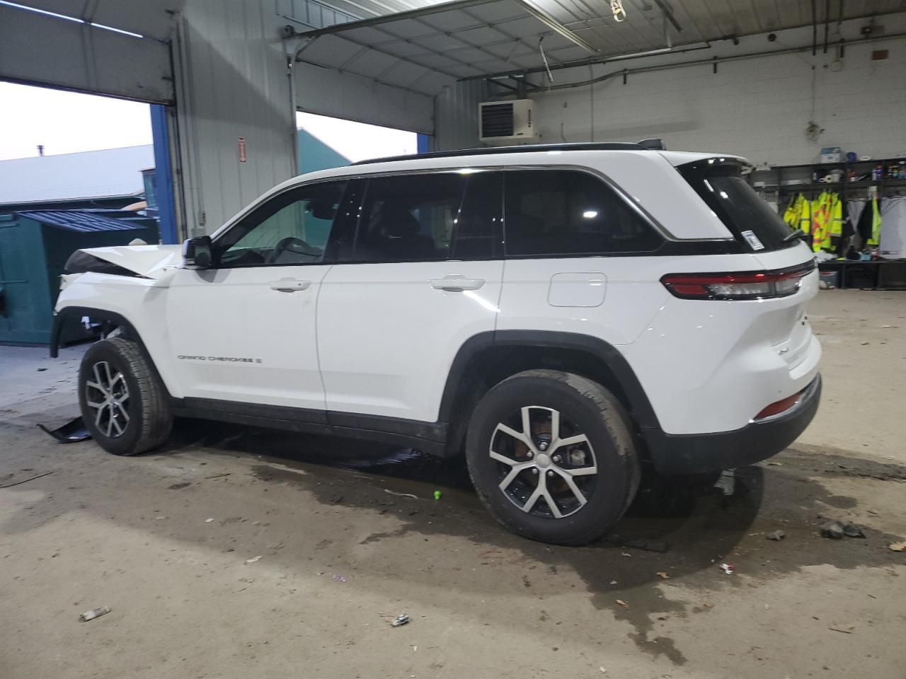 2024 JEEP GRAND CHER - Image 2