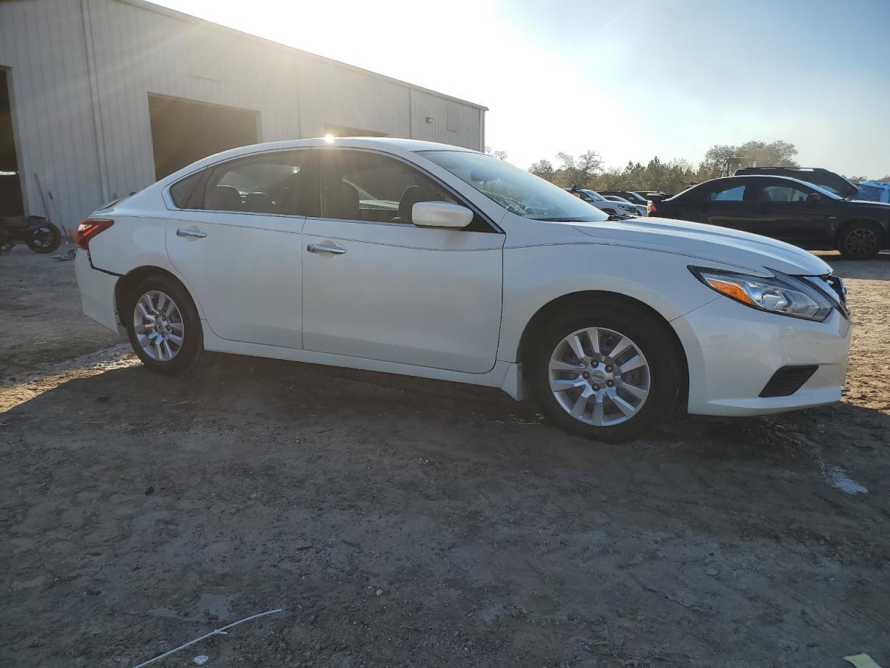 2016 NISSAN ALTIMA 2.5 - Image 4