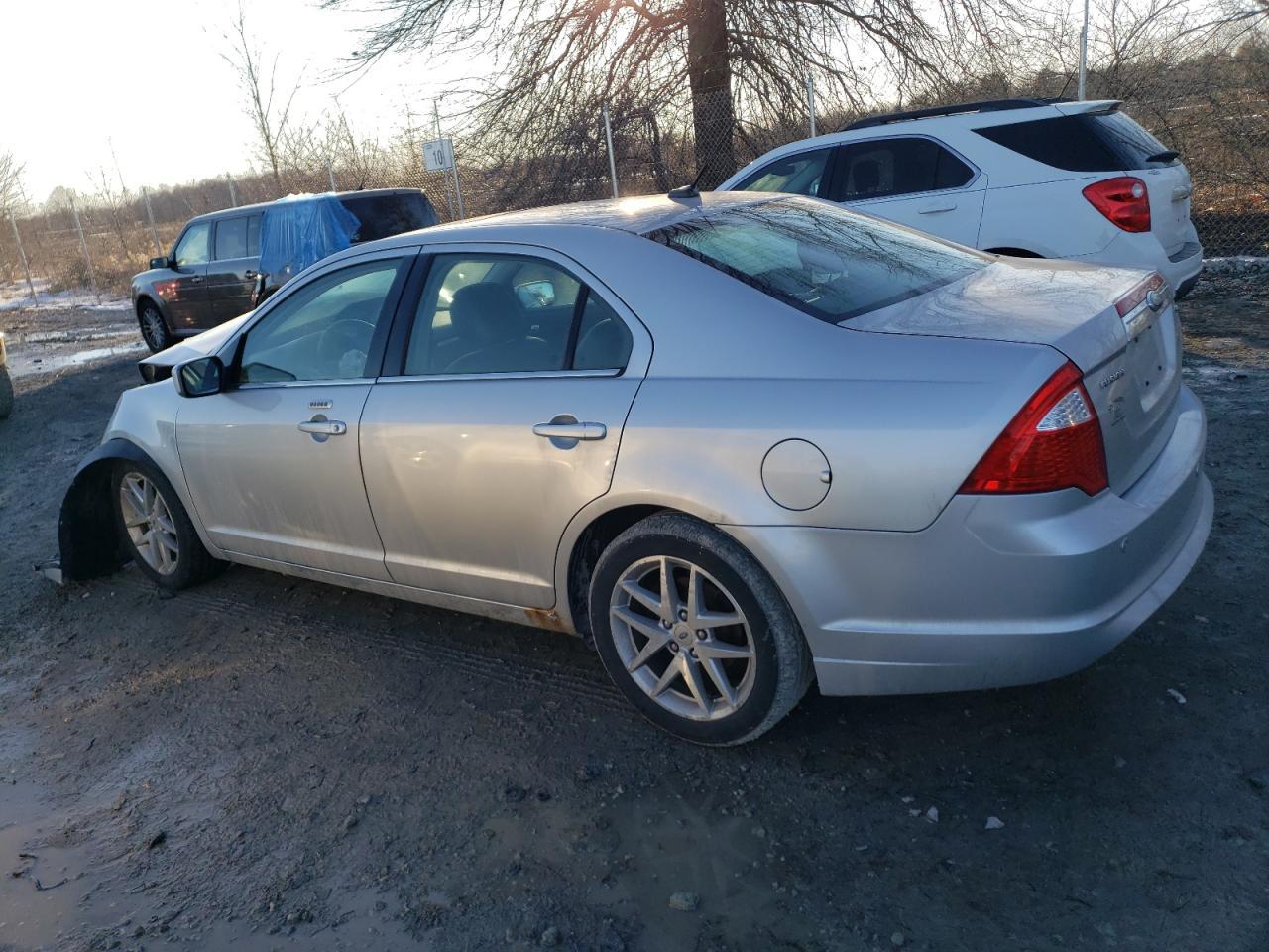 2012 FORD FUSION SEL - Image 2