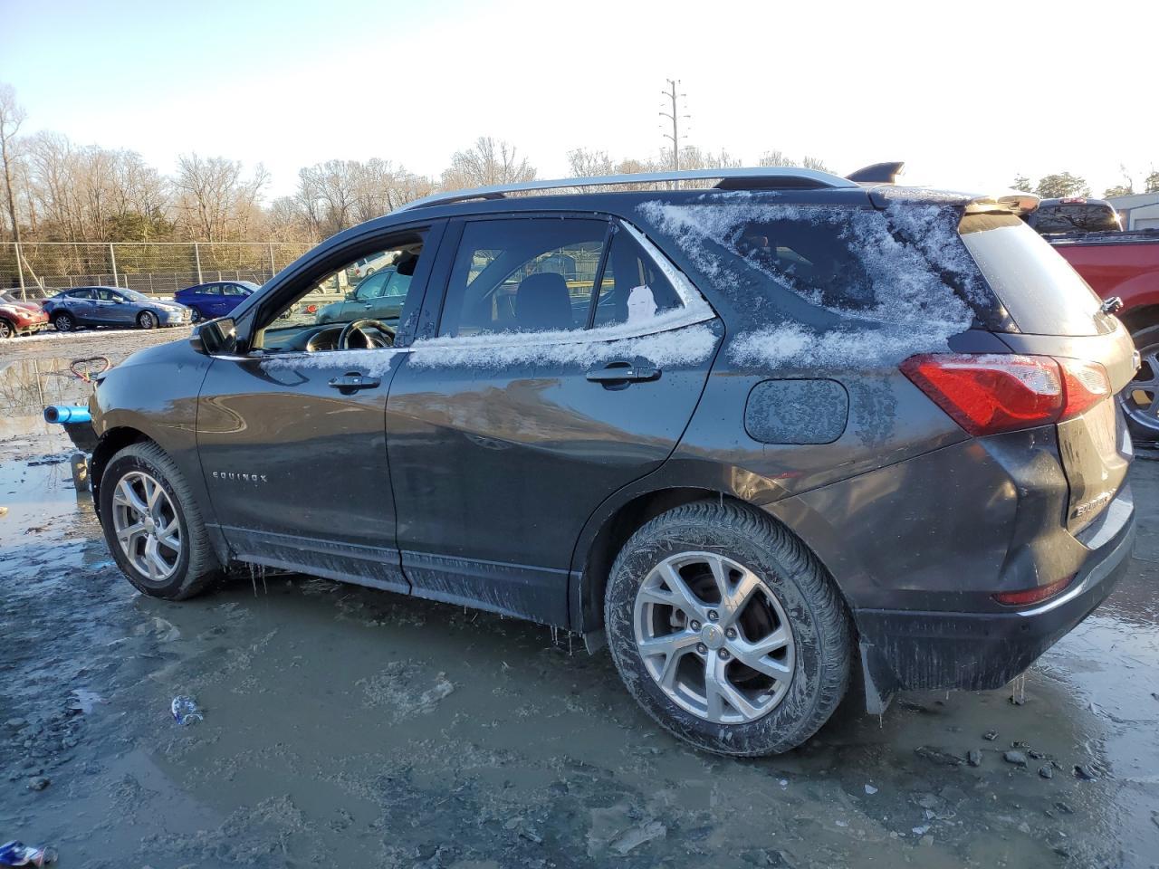 2019 CHEVROLET EQUINOX LT - Image 2