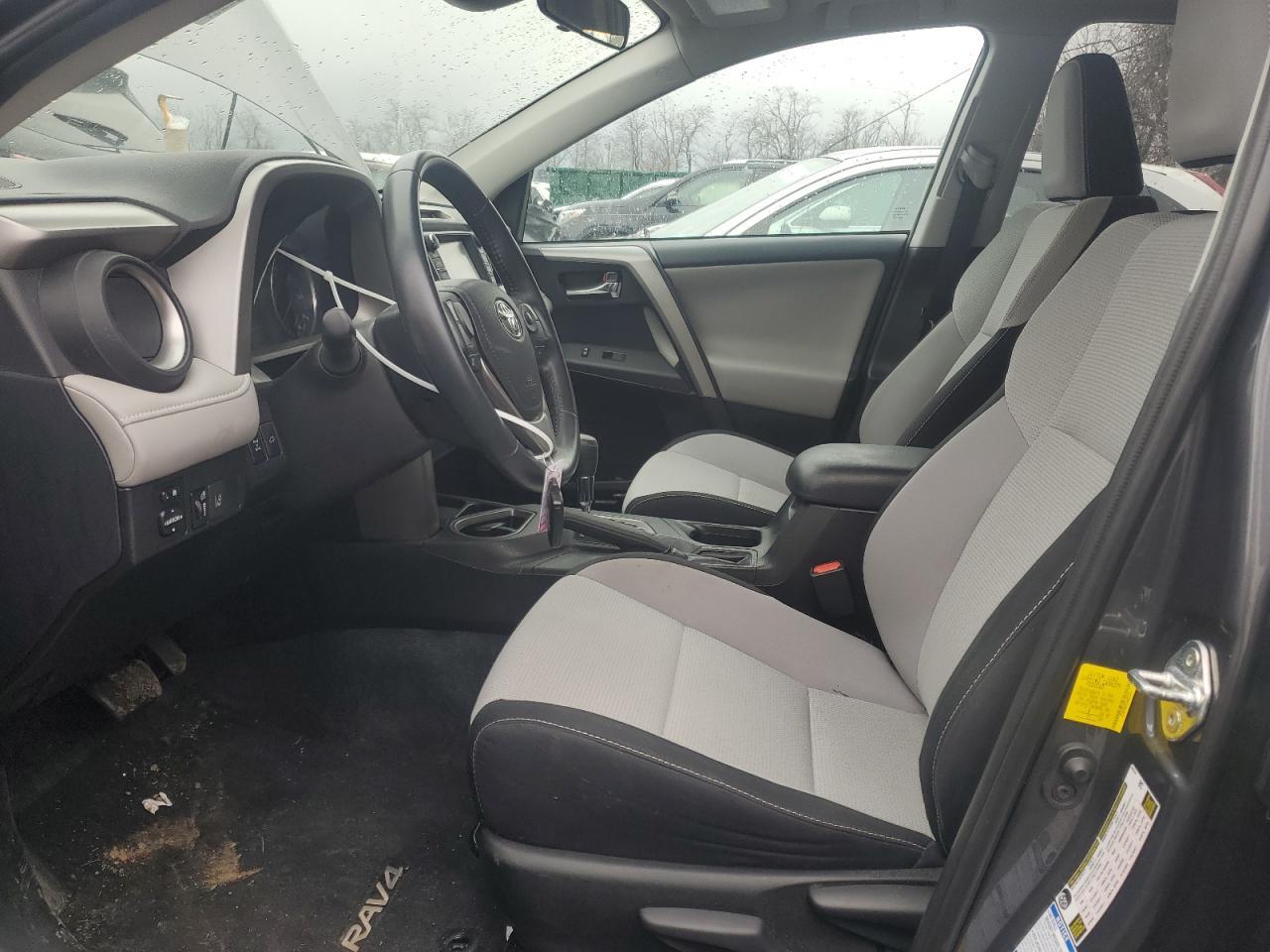 2016 TOYOTA RAV4 XLE - Image 7